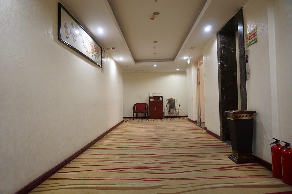 Guangdong Oversea Chinese Hotel Guangzhou Bagian luar foto