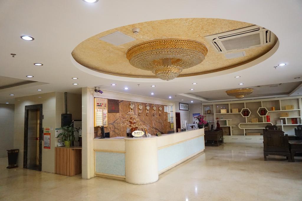 Guangdong Oversea Chinese Hotel Guangzhou Bagian luar foto