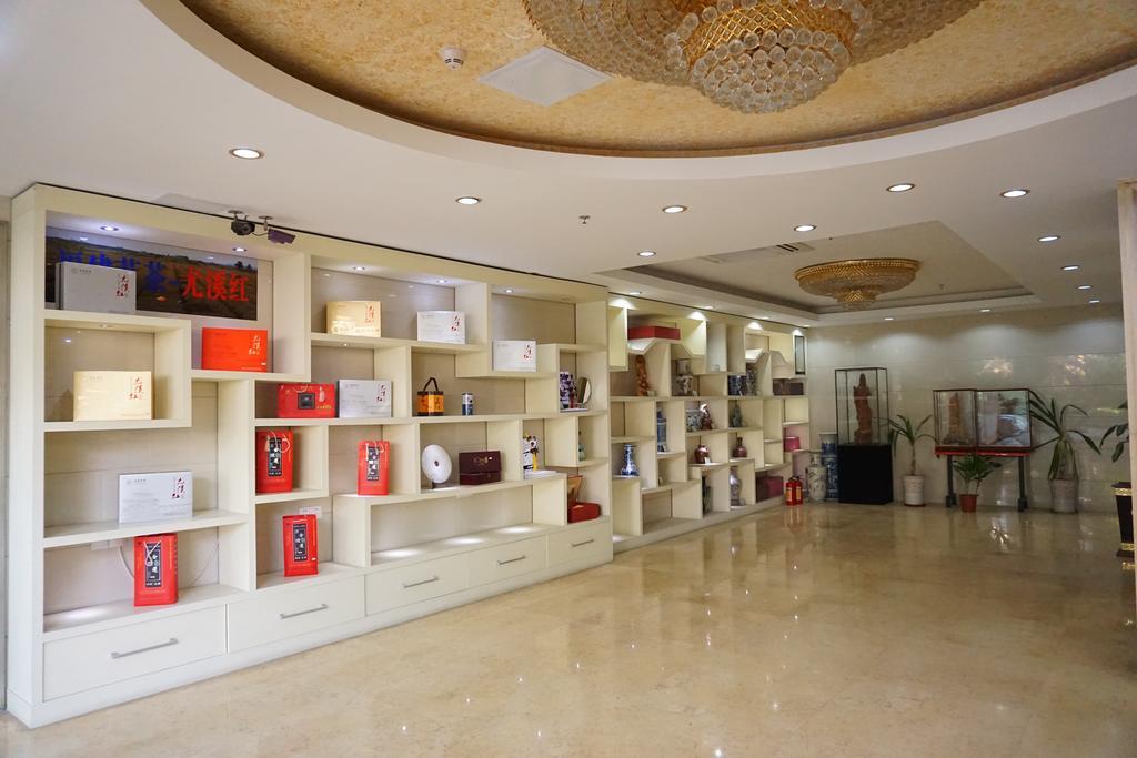 Guangdong Oversea Chinese Hotel Guangzhou Bagian luar foto