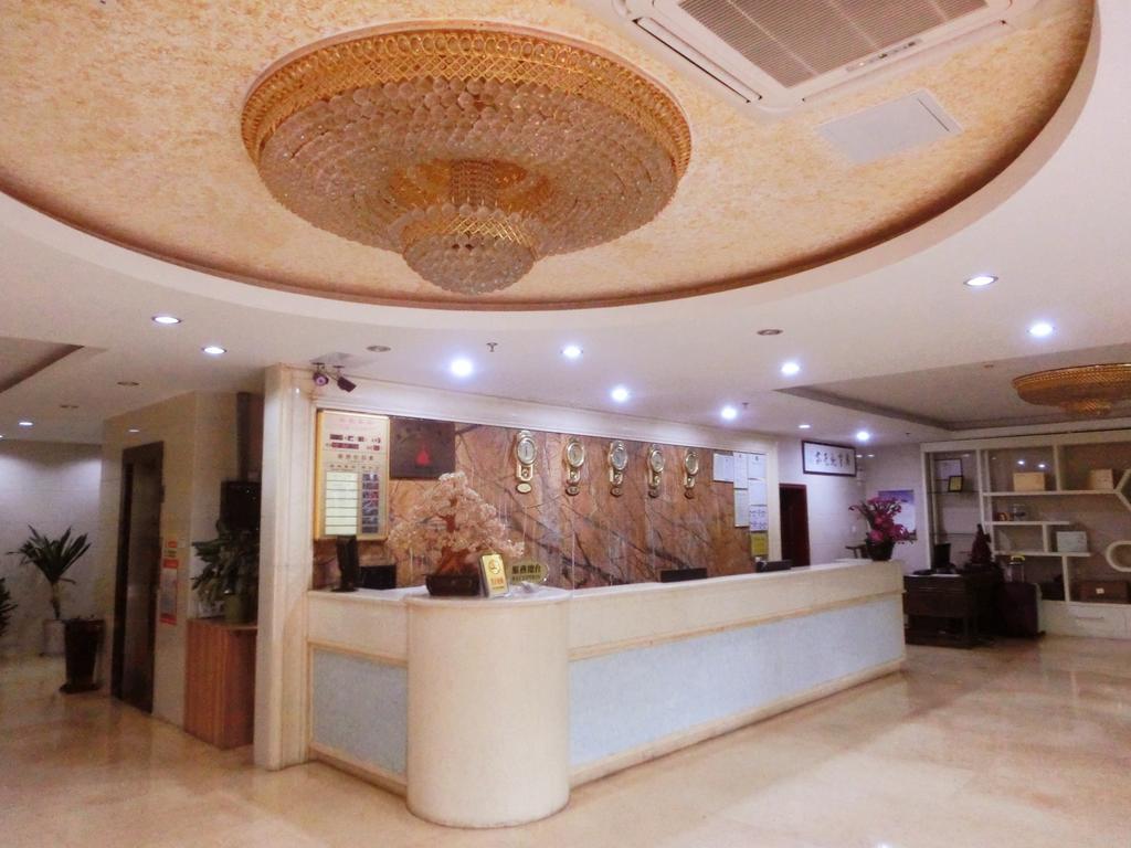Guangdong Oversea Chinese Hotel Guangzhou Bagian luar foto