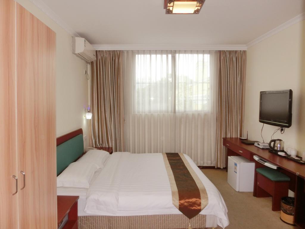 Guangdong Oversea Chinese Hotel Guangzhou Bagian luar foto