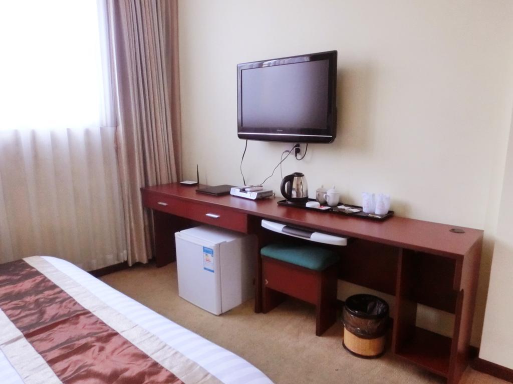 Guangdong Oversea Chinese Hotel Guangzhou Bagian luar foto