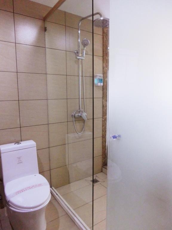 Guangdong Oversea Chinese Hotel Guangzhou Bagian luar foto